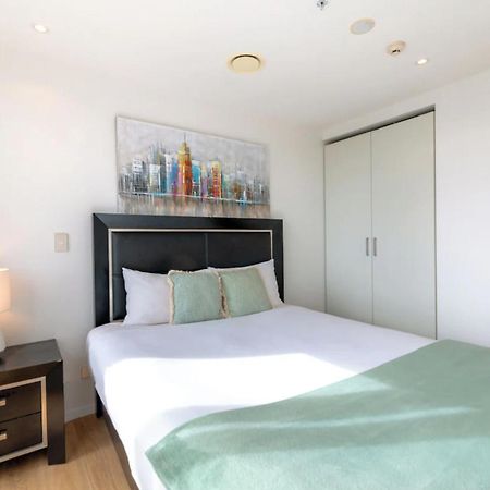 Skytower And City View 2 Bedroom Apartment On High Floor Auckland Luaran gambar