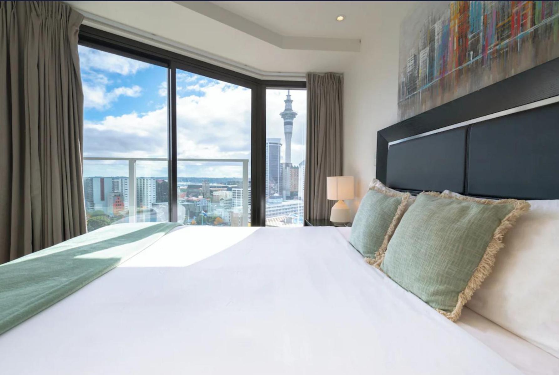 Skytower And City View 2 Bedroom Apartment On High Floor Auckland Luaran gambar